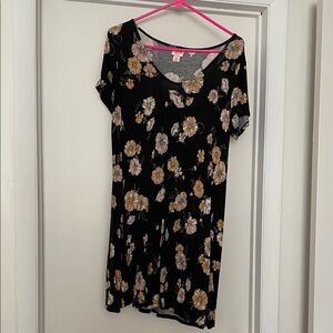 Mossimo Supply Co. Gray and Black Top